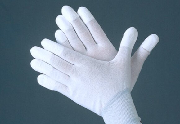 białe rękawiczk